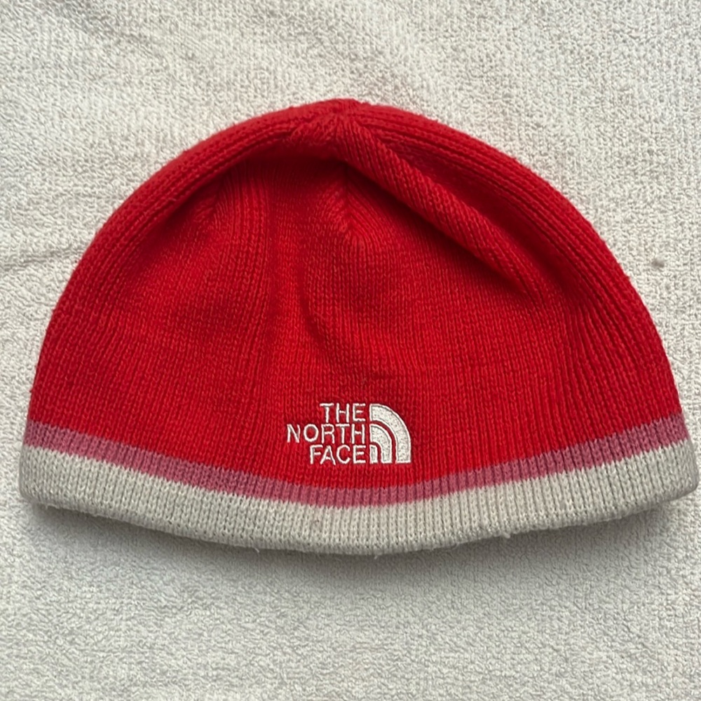 North Face girls red and white knit hat/beanie